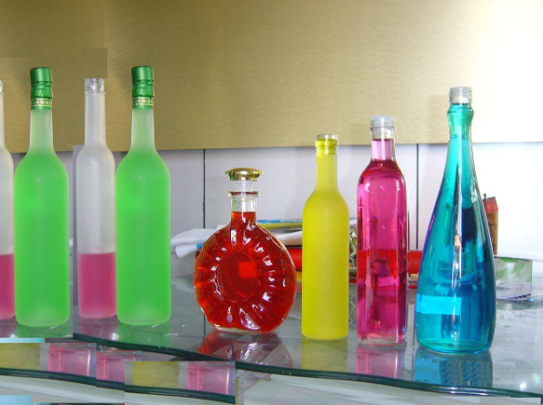 The Transparency Performance and Manufacturing Materials of Wine Bottle Glass Bottles